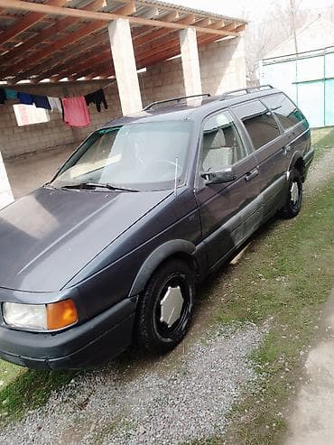 Volkswagen: Volkswagen Passat Variant: 1988 г., 1.8 л, Механика, Бензин, Универсал — 8