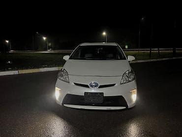 авто гибрид цена: Toyota Prius: 2015 г., 1.8 л, Вариатор, Гибрид, Хэтчбэк — 2