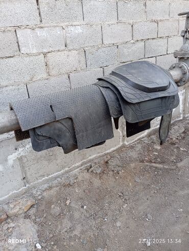 Резиновые Полики Для салона цвет - Черный, Б/у, Самовывоз at lalafo.kg Резиновые Полики Для салона цвет - Черный, Б/у, Самовывоз