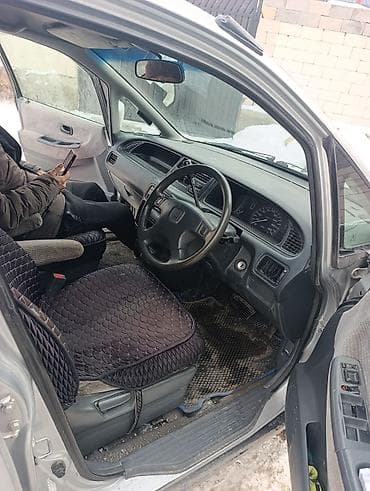 kia k 8: Honda Odyssey: 1996 г., Минивэн — 5