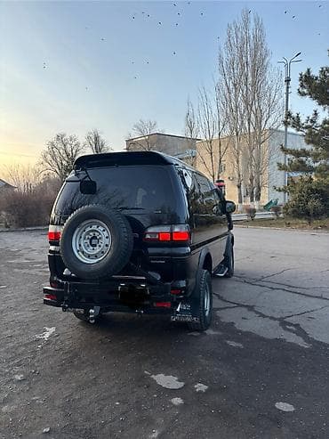 audi a4: Mitsubishi Delica: 2005 г., 3 л, Автомат, Газ, Минивэн — 3