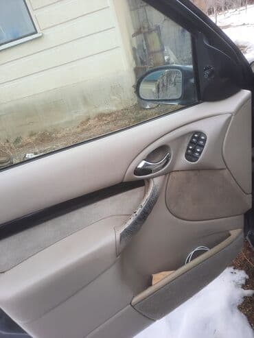 набор инструментов для авто: Ford Focus: 2004 г., 2 л, Механика, Бензин, Универсал — 7