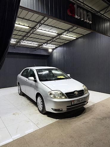 Toyota Corolla: 2002 г., 1.6 л, Механика, Бензин, Седан