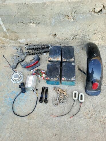 продаю или меняю на портер 2: Запчасть для электро скутера матор зарядка лёд фара контроллер — 4