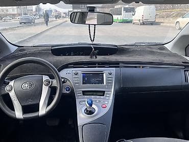 590: Toyota Prius: 2015 г., 1.8 л, Вариатор, Гибрид, Хэтчбэк — 9