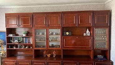 продаю бу кухонный шкаф: Стенка-шкаф, Тип стенки-шкафа: Горка, Для зала, Особенности: С отделением под телевизор — 1