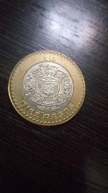 монета сом: Монеты с разных государств 100с/1шт по центру одна 200с/1шт — 3