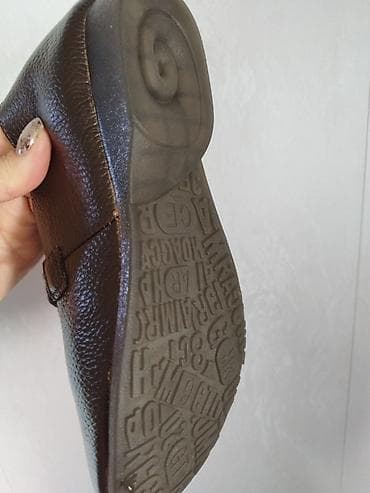 обувь адидас: Новые!!! Женские мокасины из натуральной кожи,коричневые. Размер — 4