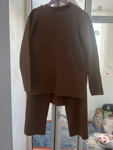 срочно продаю в связи с переездом: Кофта, Зима, Стандарт — 4