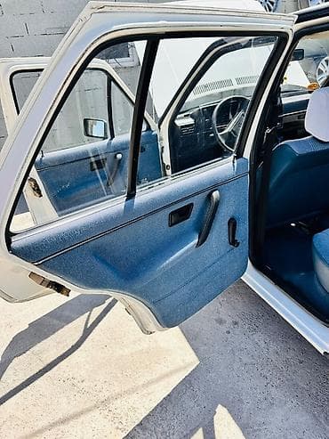 Унаа: Volkswagen Golf: 1987 г., 1.8 л, Кол менен иштөөчү, Бензин, Хетчбек — 8