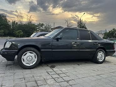 mers 211: Mercedes-Benz E-Class: 1994 г., 2 л, Автомат, Бензин, Седан — 10