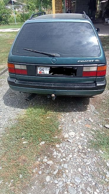1990: Volkswagen Passat: 1990 г., 1.8 л, Механика, Бензин, Универсал — 1