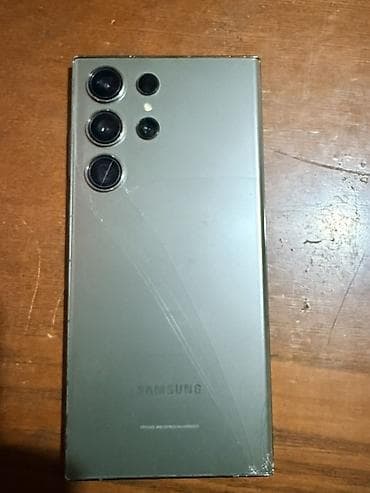 Samsung Galaxy S23 Ultra, 12 ГБ ОЗУ и 512 ГБ встроенной памяти. Цвет –