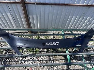 Решетки радиатора: Решетка радиатора Toyota Оригинал — 2