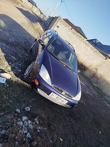 Ford Focus: 2002 г., 1.8 л, Механика, Бензин, Универсал