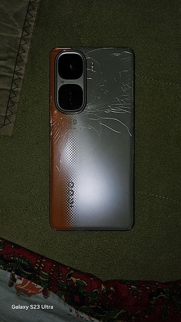 Техника и электроника: Vivo Б/у, 256 ГБ, цвет - Оранжевый, 2 SIM — 1