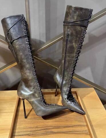 сапоги лакированные на высоких каблуках: Высокие женские ботфорты на шпильке. - Материал верха: фактурная — 1