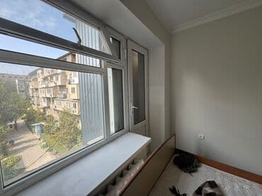 дом расрочку: Просторная комната с мебелью Описание: - Светлая вытянутая комната — 6