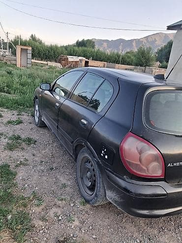 Унаа сатуу: Nissan Almera: 2001 г., 2.2 л, Кол менен иштөөчү, Дизель, Хетчбек — 2