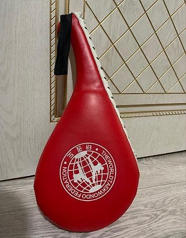 Кол каптар: Комплект для таэквондо: перчатки Top Ten и шлем Everlast (красный — 6
