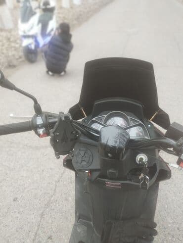 авто под выкуп без первоначального взноса бишкек: Макси-скутер 200 куб. см, Бензин — 6