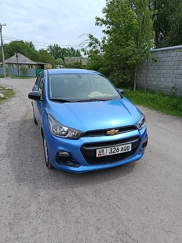 шевроле трекер: Chevrolet Spark: 2017 г., 1 л, Автомат, Бензин, Хэтчбэк — 1