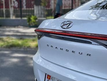 серый gac aion s: Hyundai Grandeur: 2020 г., Седан — 8