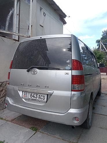 town ace noah: Toyota Noah: 2005 г., 2 л, Вариатор, Бензин, Минивэн — 3