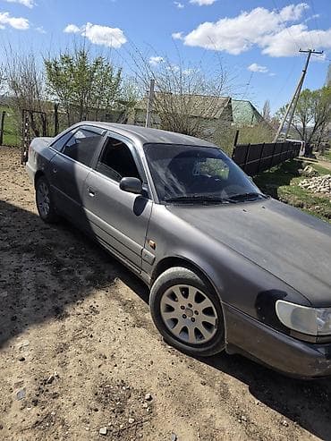 реплика мото: Audi A6: 1996 г., Седан — 1