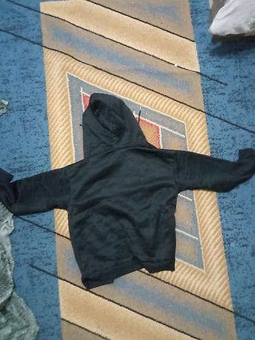 футболка l: Зипка М новая — 2