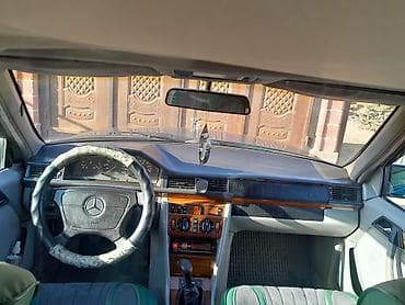 Mercedes-Benz W124: 1994 г., 2.2 л, Механика, Бензин, Седан