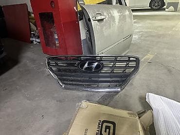Решетки радиатора: Решетка радиатора Hyundai Оригинал — 2