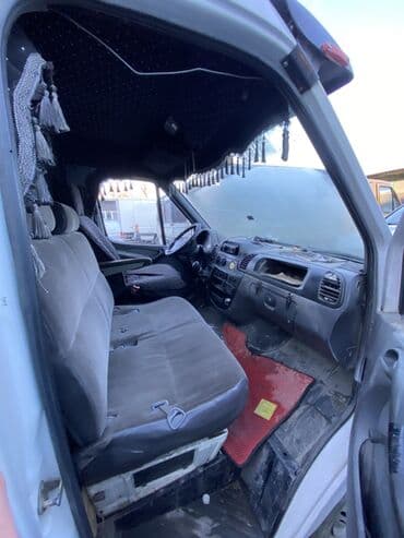 mazda premasy: Жеңил жүк ташуучу унаа, Mercedes-Benz, Стандарт, 3 т, Колдонулган — 9