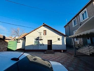 срочно продам дом новопокровка бишкек: 250 м², 8 бөлмө, Унаа токтотуучу жай — 2