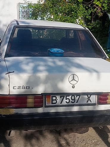 fort focus: Mercedes-Benz C-Class: 1985 г., 2.8 л, Седан — 3