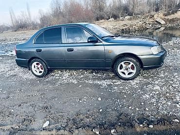 бензин сатам: Hyundai Accent: 2003 г., Механика, Бензин, Седан — 4
