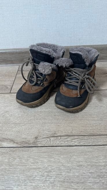 Игрушки: Детские зимние ботинки - Теплая модель на меху: густой серый — 1