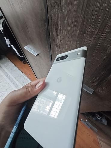 телефон пиксель: Google Pixel 7, Б/у, 128 ГБ, цвет - Белый, 1 SIM — 3