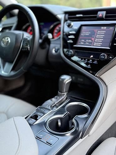 поменяю: Toyota Camry: 2018 г., 2.5 л, Автомат, Бензин, Седан — 9