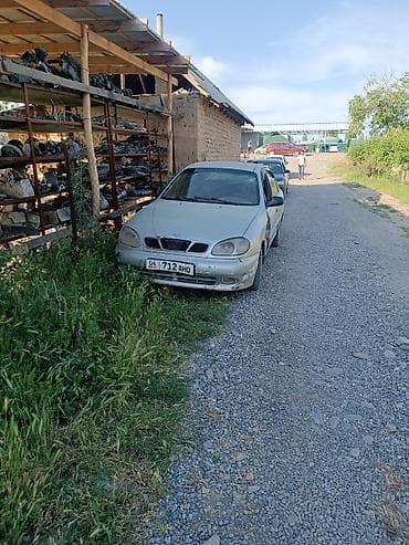 Daewoo Lanos: 1998 г., 1.4 л, Механика, Бензин, Седан