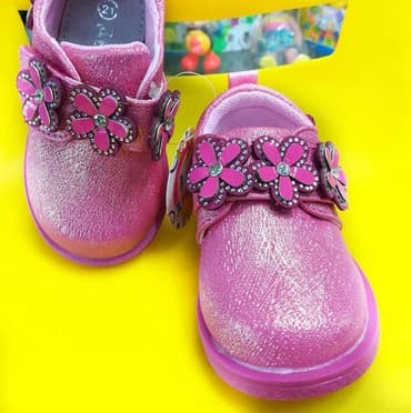 обувь женская большие размеры: Распродажа Туфли ботинки новые для девочек 550 сом остались - 21 и — 2