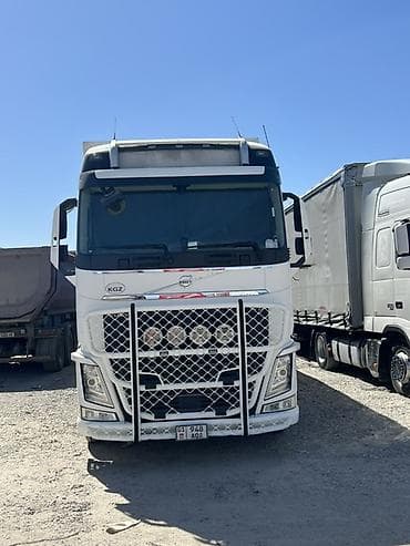 bmw 34: Тягач, Volvo, Тентованный — 1