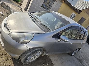 Транспорт: Honda Fit: 2004 г., 1.3 л, Автомат, Бензин, Хетчбек — 3