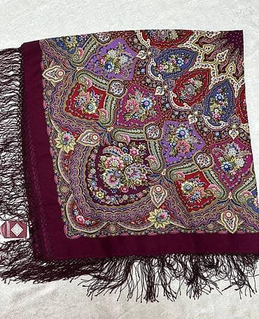Юбкалар: Платок♥️Платки♥️ Павлопосадский платки✨ Размер 135см*135см с бахромой — 5