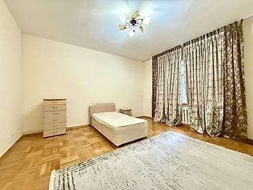 Дома: 360 м², 6 комнат — 10