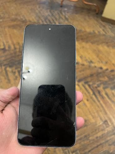 galaxy note 10 plus: Смартфон с плоским дисплеем и голубой рамкой корпуса. Основные — 8