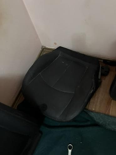 Салондун тетиктери: Орундуктар комплектиси, Mercedes-Benz 2009 г., Жаңы, Оригинал, Германия — 3