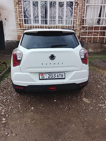 авто кж: Ssangyong Tivoli: 2019 г., 1.5 л, Автомат, Бензин, Кроссовер — 4