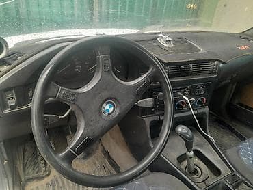 BMW 5 series: 1986 г., Седан — 6