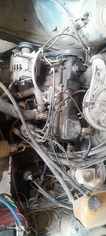 Унаа сатуу: Volkswagen Golf: 1992 г., 1.8 л, Кол менен иштөөчү, Бензин, Хетчбек — 9